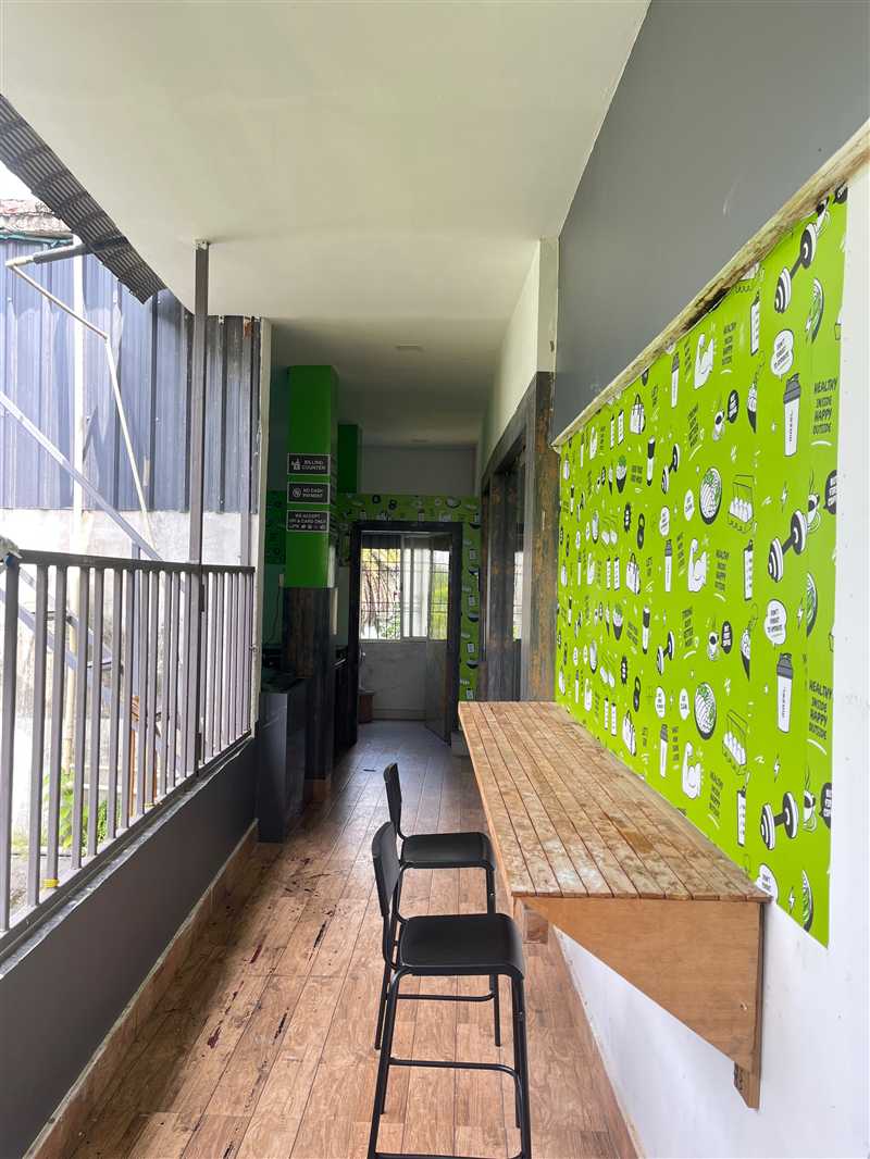 Mazel Gym Cafe Seating